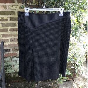 The Limited- BLACK MIXED MEDIA SKIRT- Size 10- NWOT